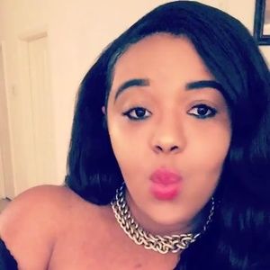 Meet your Posher, Marie